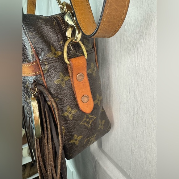 Louis Vuitton Vintage Brown Monogram Crossbody Bag with Fringe - Picture 7 of 16